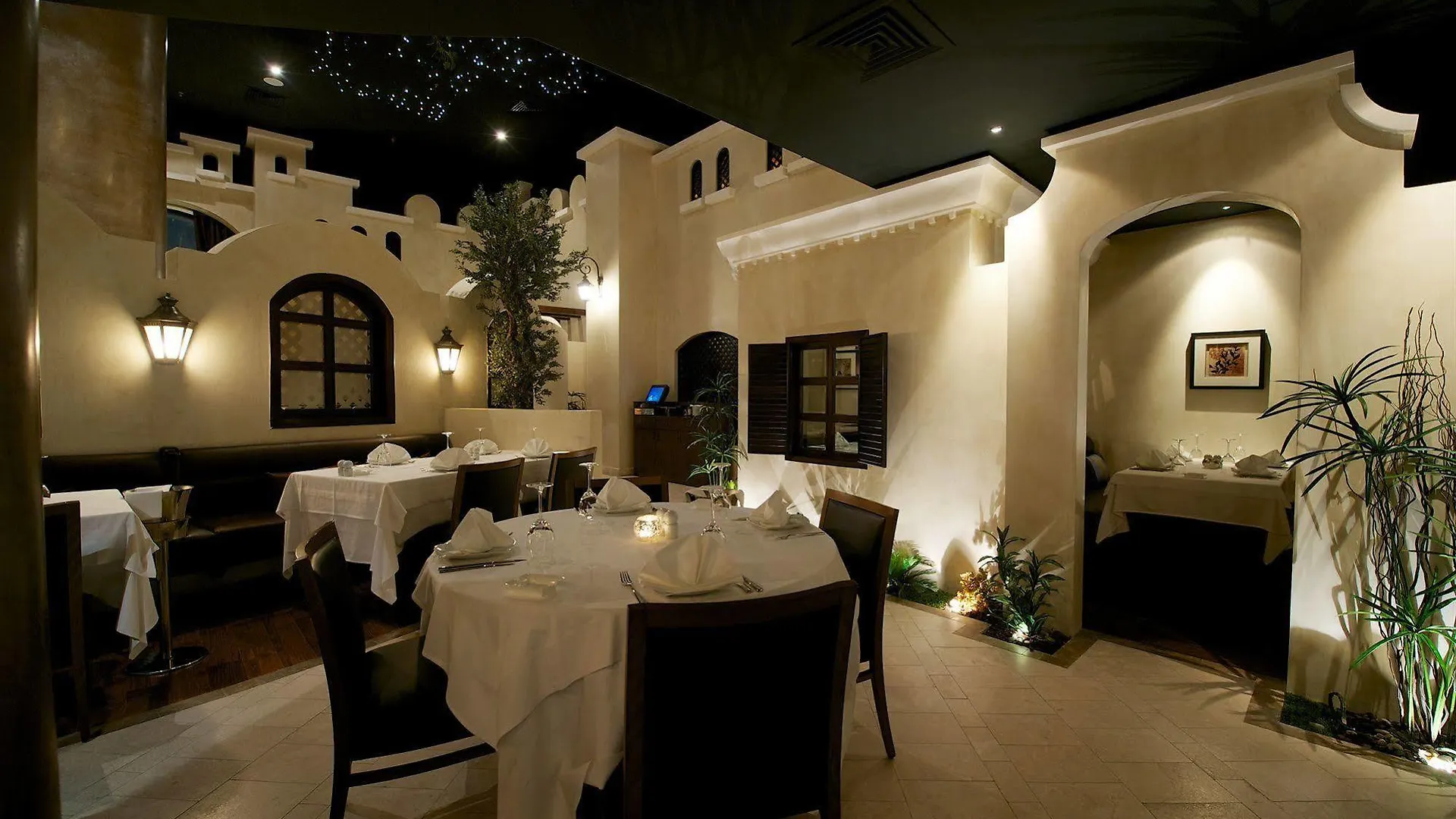 Rawasi Hotel Apartments ジェッダ 5*,